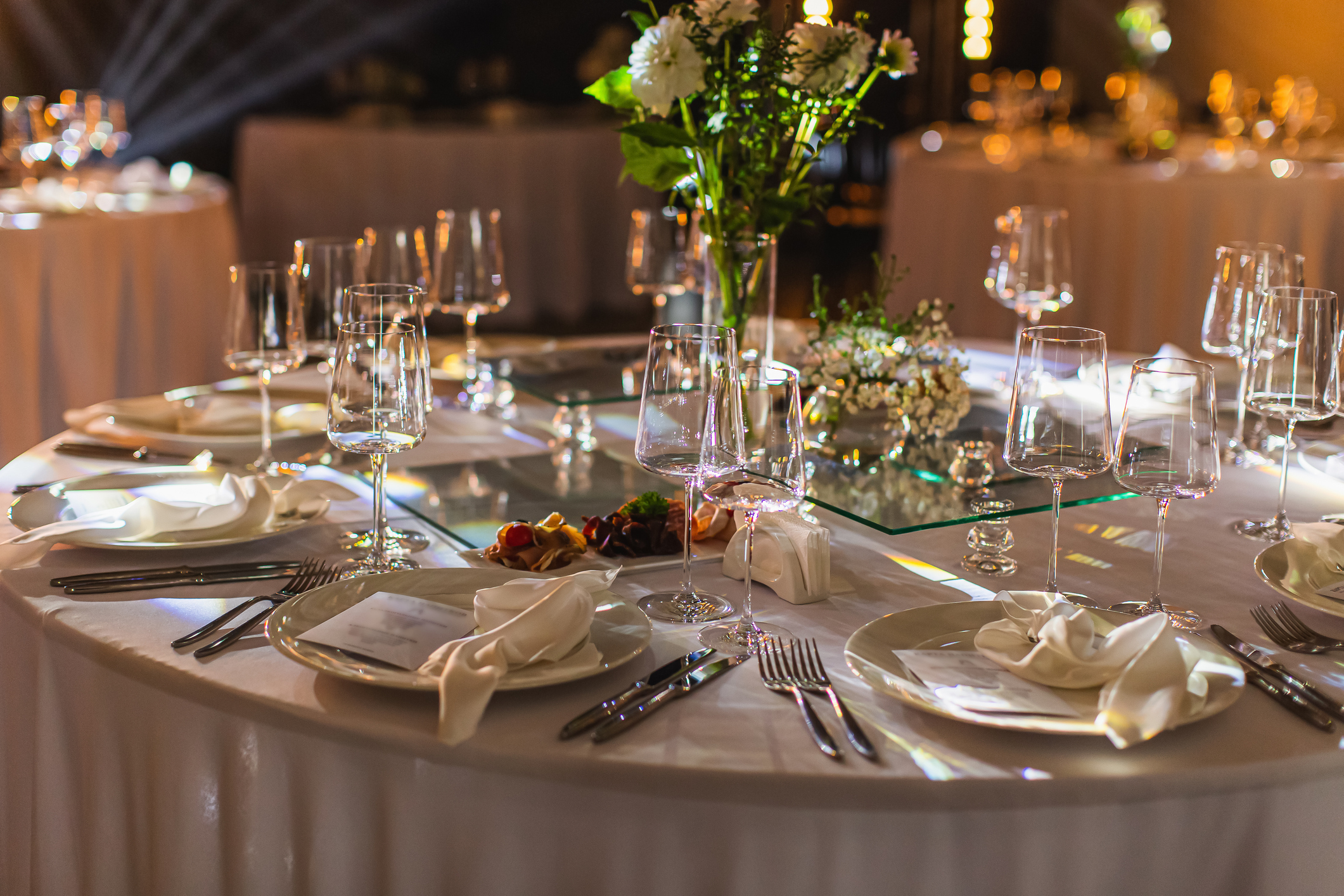 banquet setting